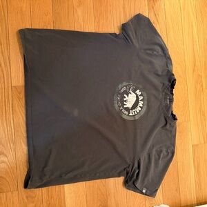 Vintage Mammut Men's Gray T-Shirt